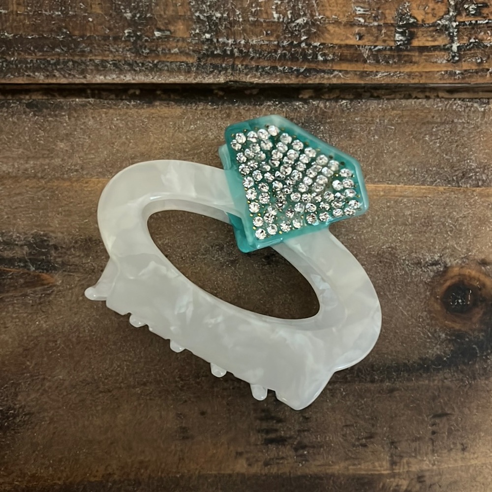 Never used Bridal Hair Clío